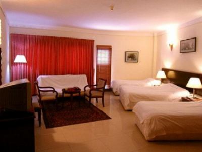 flamingo-kish-hotel